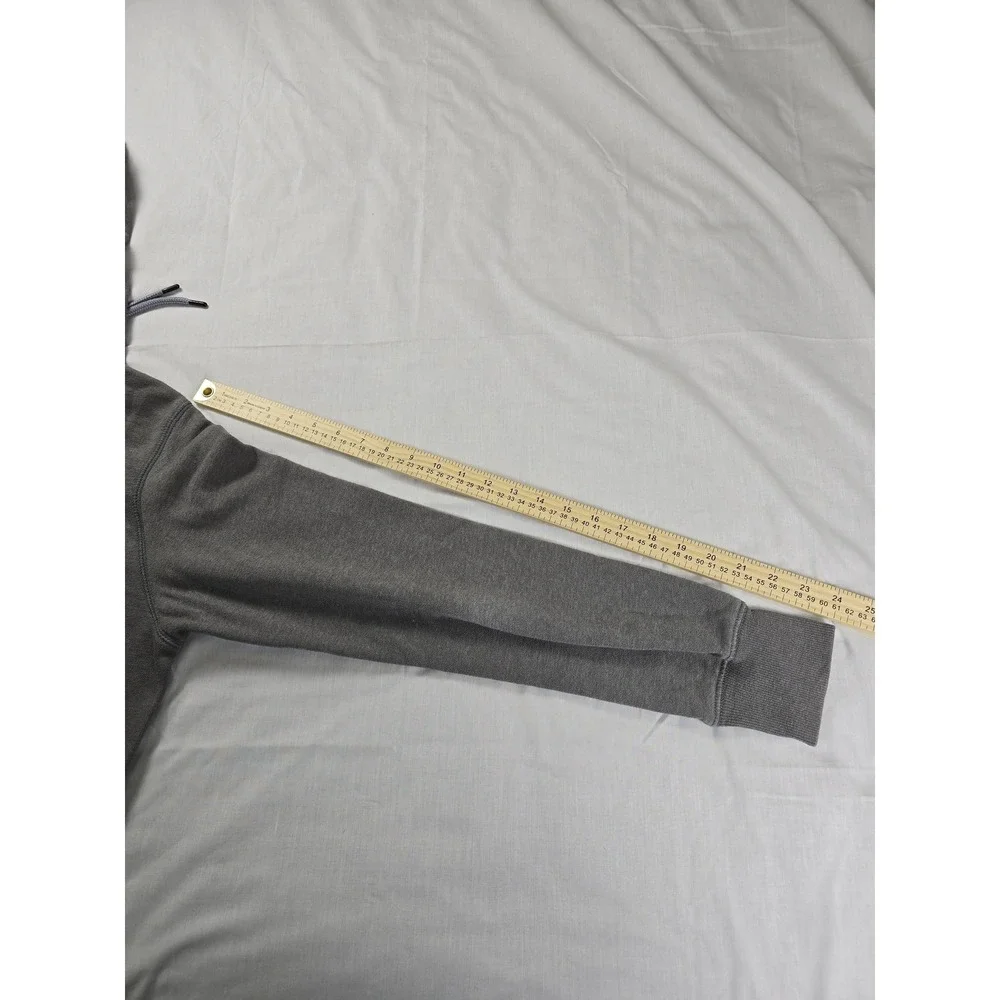 The North Face Hoodie Mens Medium Gray Pullover Sweatshirt Small Logo‎ Patch